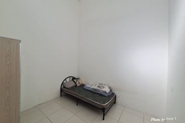 DESA LAHAT SRI -WANG