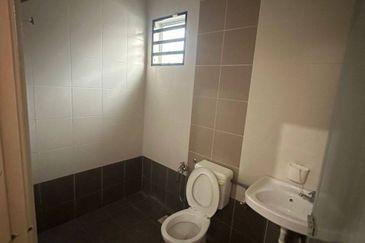 TAMAN PENGKALAN PERTAMA