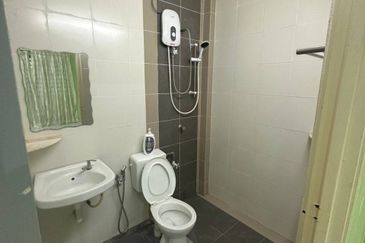 TAMAN PENGKALAN PERTAMA