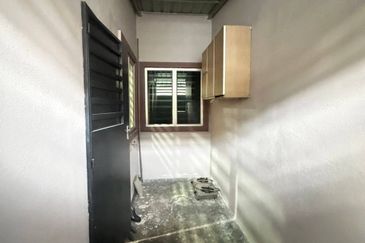 TAMAN PENGKALAN PERTAMA