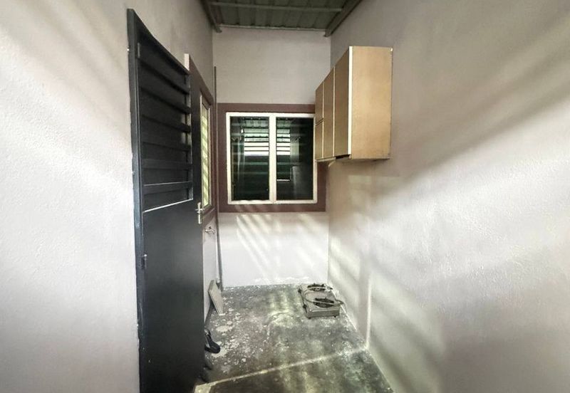 TAMAN PENGKALAN PERTAMA