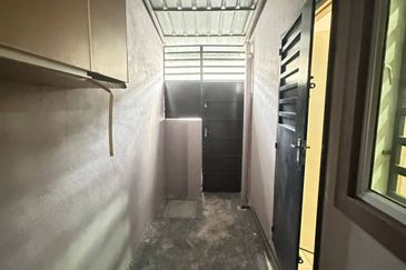 TAMAN PENGKALAN PERTAMA