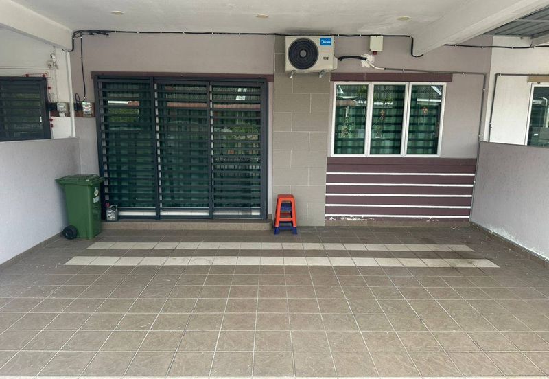 TAMAN PENGKALAN PERTAMA