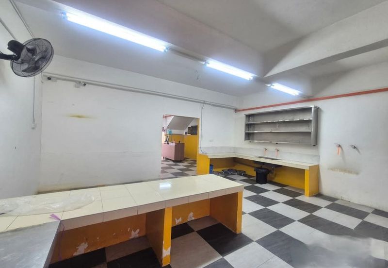 Pengkalan Station 18