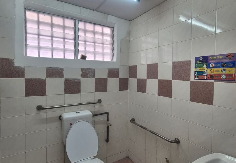 Pengkalan Station 18