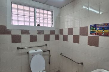 Pengkalan Station 18