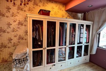 3.5 STOREY VILLA SERI BENDERA FOR SALE