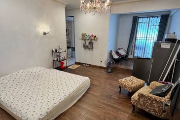 3.5 STOREY VILLA SERI BENDERA FOR SALE