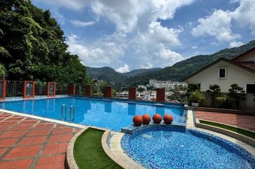 3.5 STOREY VILLA SERI BENDERA FOR SALE