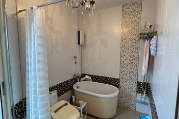 3.5 STOREY VILLA SERI BENDERA FOR SALE