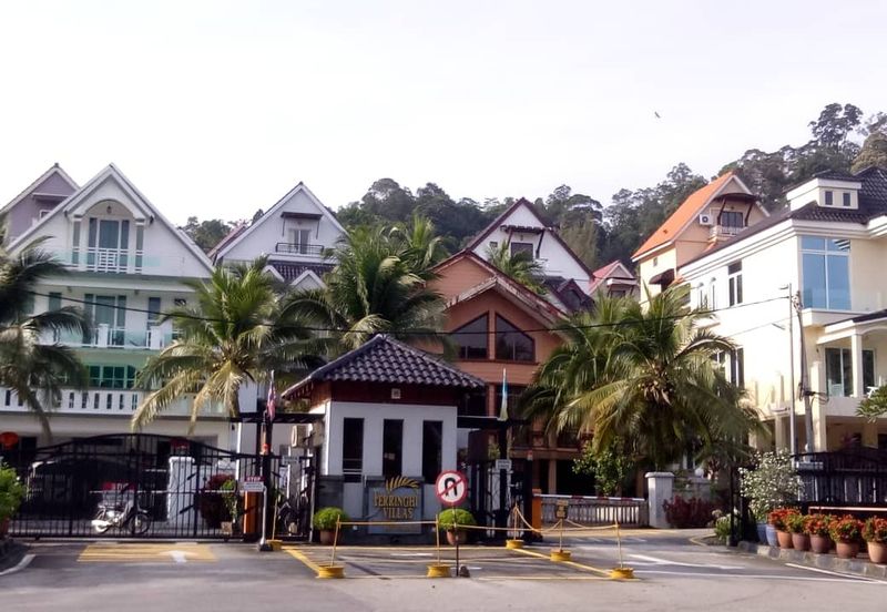 Banglo 3 ¼ Tingkat Feringghi Villa For Sale View Pantai Hot Area 🔥