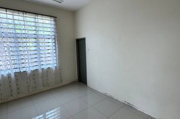 TAMAN SAUJANA SEMELING