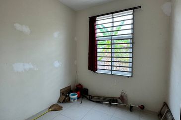 TAMAN SAUJANA SEMELING