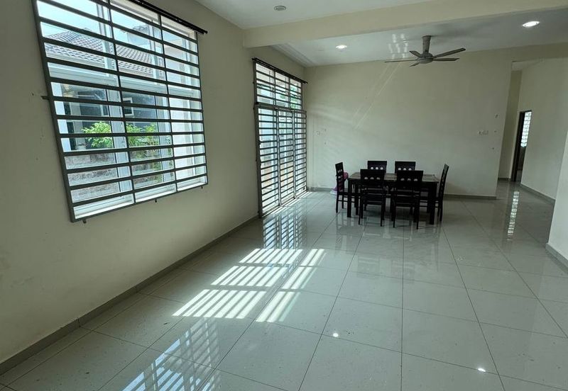 TAMAN SAUJANA SEMELING