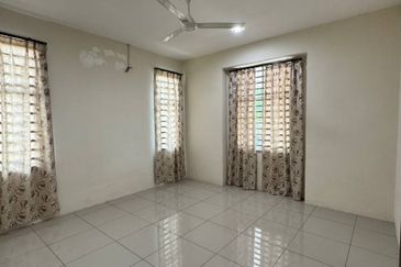 TAMAN SAUJANA SEMELING