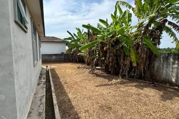 TAMAN SAUJANA SEMELING