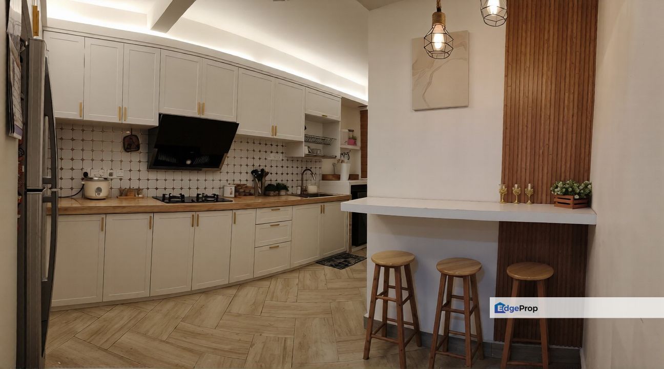 Renovated 2-Storey Terrace Taman Amansara , Bandar Setia Fountaines, Penang, Kepala Batas