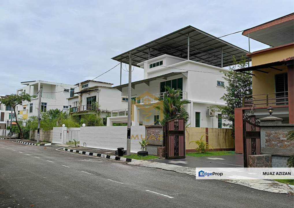 LEBUH SUNGAI BURUNG BALIK PULAU BANGLO 3 TINGKAT FOR SALE CASHBACK RM115K HOT AREA KEJIRANAN ELITE, Penang, Georgetown