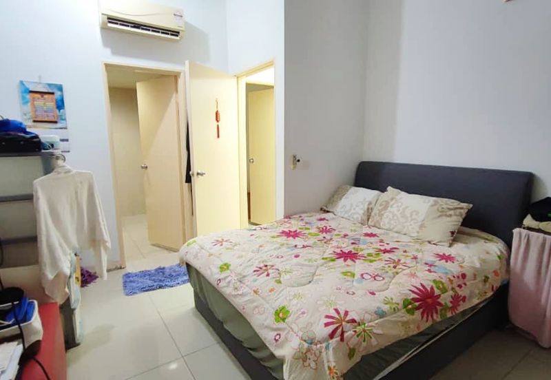 Dedaun Hijau (Greenfield Regency)