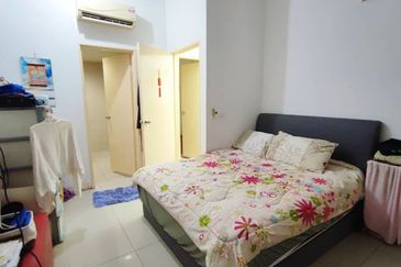 Dedaun Hijau (Greenfield Regency)