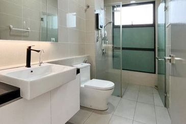 Double Storey Terrace House for Sale @Jalan Rimba 2/x, Horizon Hills, 79100 Iskandar. Size: 20 x 70 sqft