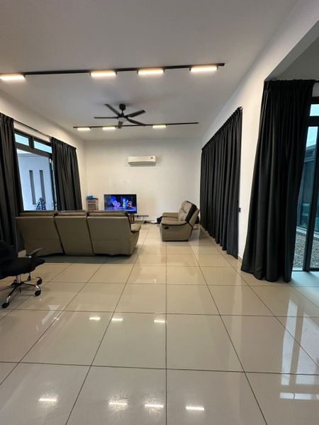 Estuari Garden Double Storey Superlink House @ Iskandar Puteri富人区【Estuari Garden】 双层【Superlink】屋子中间单位出售📣📣📣, Johor, Nusajaya