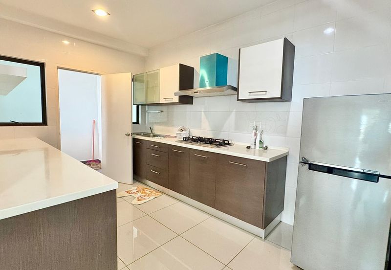 Ujana Executive Apartment