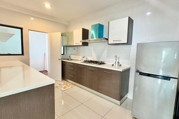 Ujana Executive Apartment