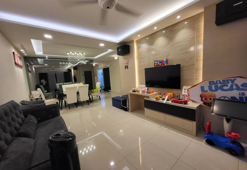 Manhattan Condominium