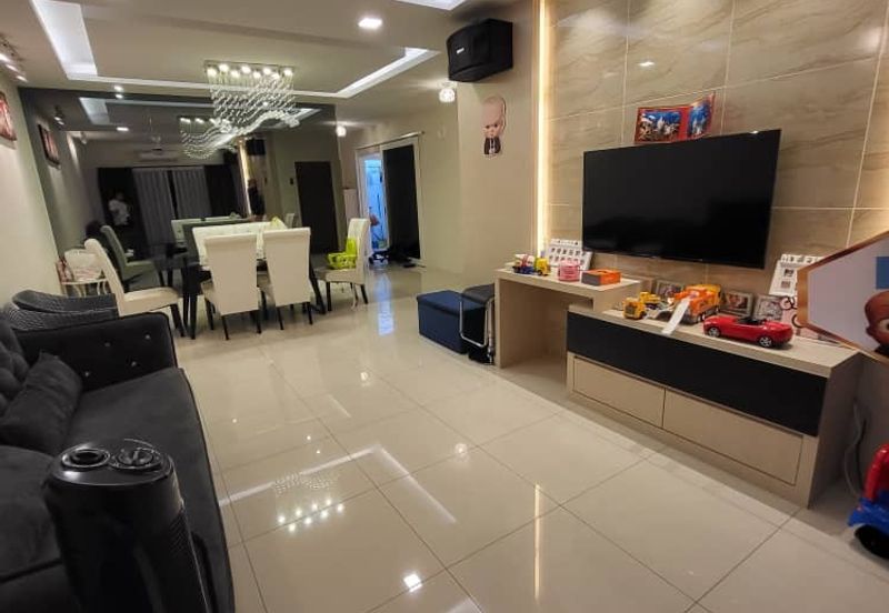 Manhattan Condominium