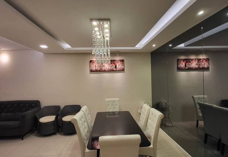 Manhattan Condominium