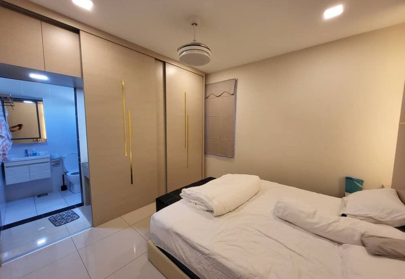 Manhattan Condominium