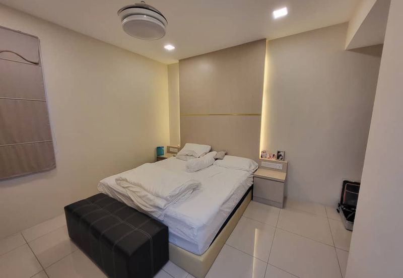 Manhattan Condominium