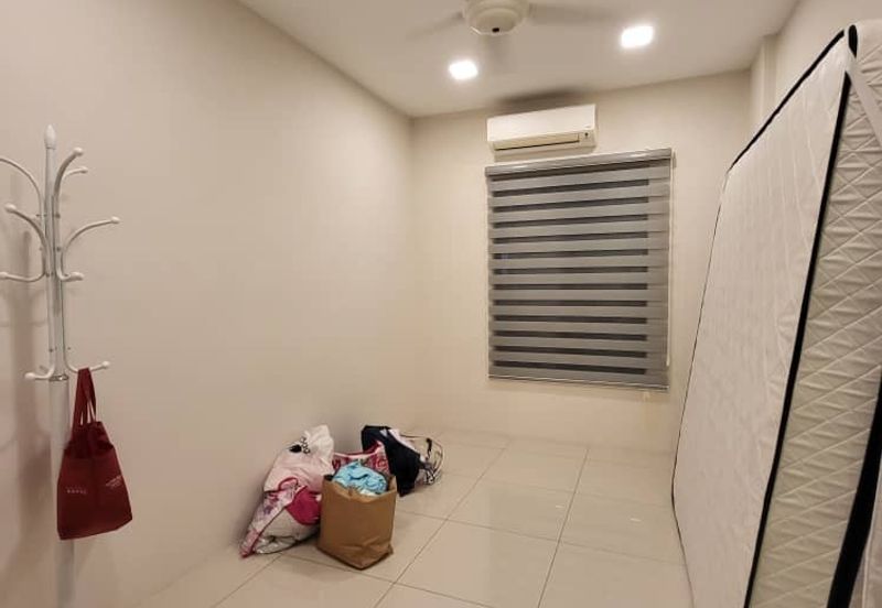 Manhattan Condominium