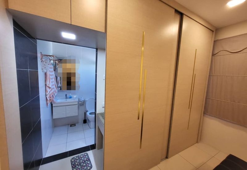 Manhattan Condominium