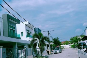 PANORAMA LAPANGAN KINARA