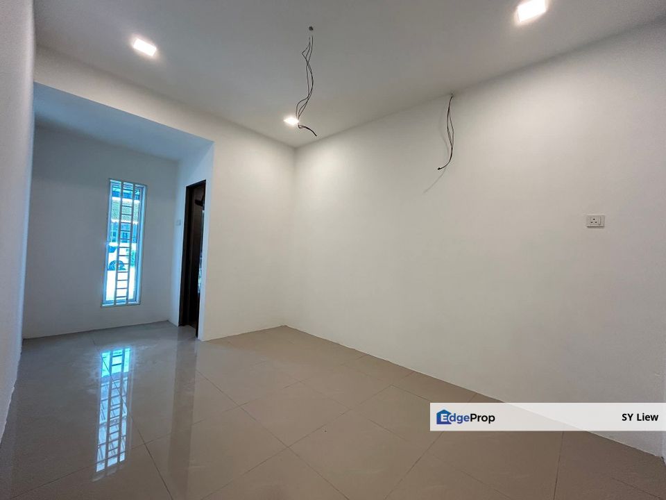 Single Storey Intermediate Corner Bercham Bandar Baru Putra , Perak, Ipoh