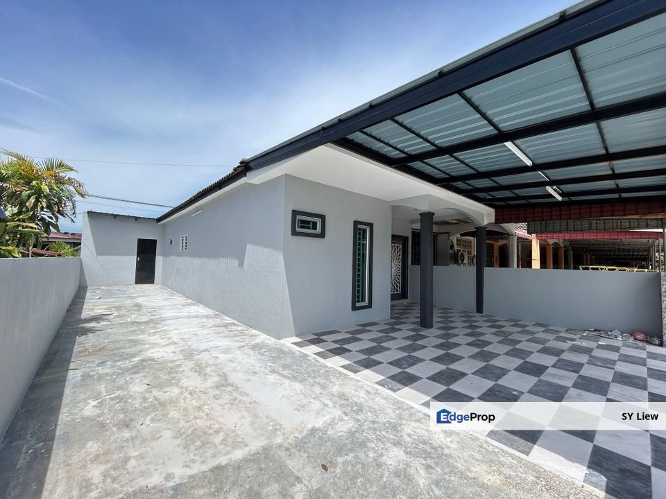 Single Storey Intermediate Corner Bercham Bandar Baru Putra , Perak, Ipoh