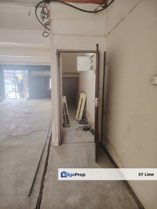 Ground Floor Shop in Bandar Baru Medan Ipoh, Perak, Ipoh