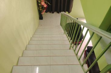 TAMAN PUNCAK JELAPANG MAJU