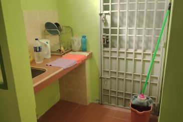 TAMAN PUNCAK JELAPANG MAJU