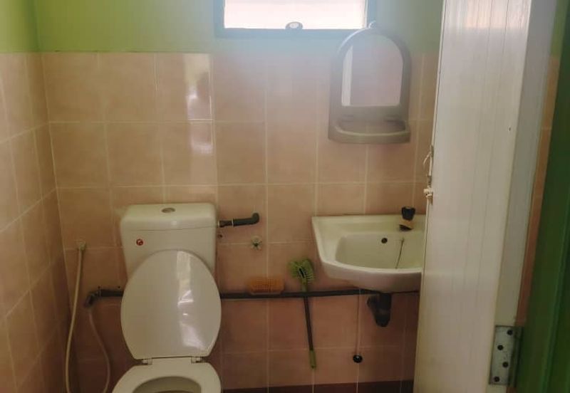 TAMAN PUNCAK JELAPANG MAJU