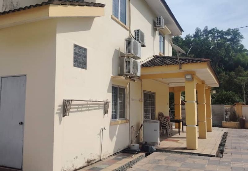 TAMAN PUNCAK JELAPANG MAJU