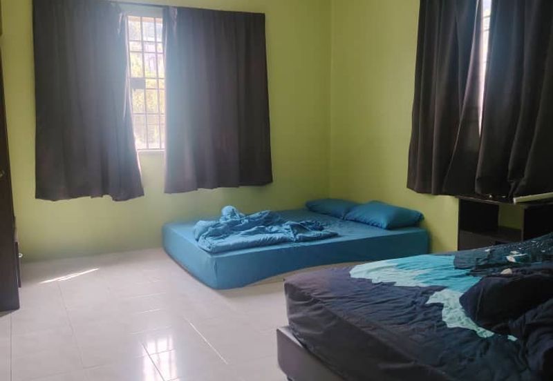 TAMAN PUNCAK JELAPANG MAJU