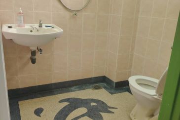 TAMAN PUNCAK JELAPANG MAJU