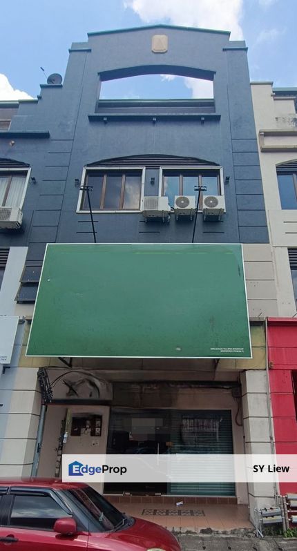 Ground Floor and First Floor Shop Lot Jalan Sultan Abdul Jalil , Perak, Ipoh