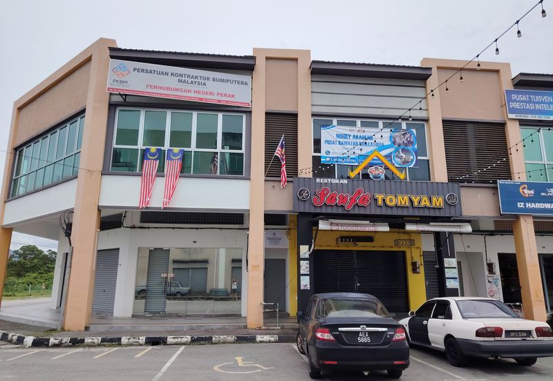 Jalan Pasir Puteh, Station 18