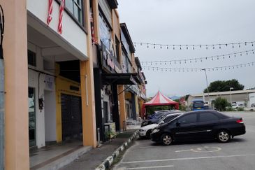 Jalan Pasir Puteh, Station 18