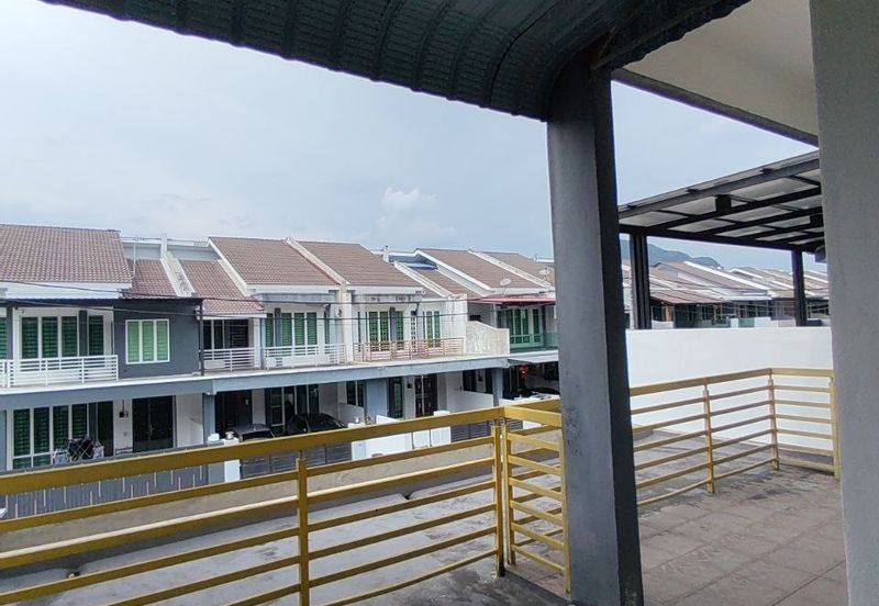 Taman Lapangan Hartamas Botani