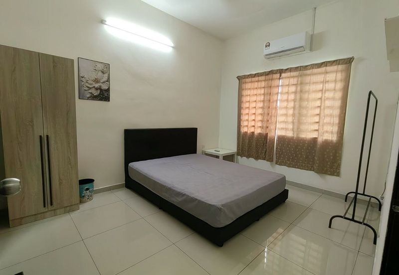 Taman Lapangan Hartamas Botani